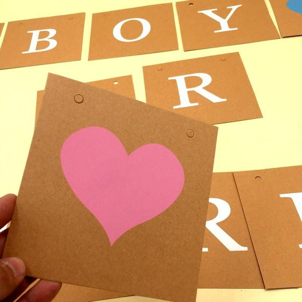 Banner "Boy or Girl" Hearts Brown - Basics.Pk
